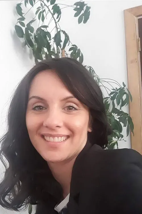 Alexandra Marian, Profesor muzică